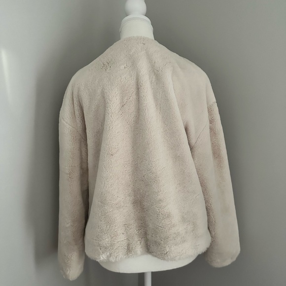 Zara Faux Fur Bomber Jacket - Picture 2 of 5